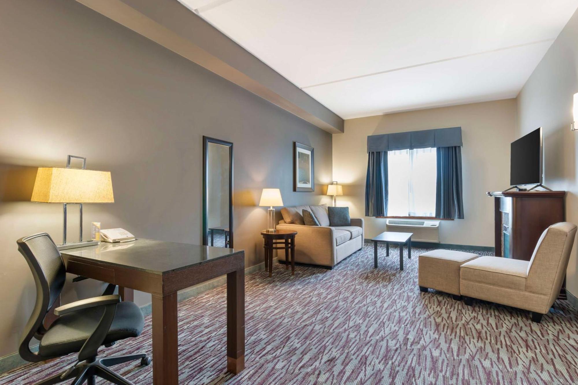 Best Western Plus Brandon Inn Buitenkant foto